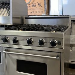 Viking 30”Wide Gas Range Stove In Stainless Steel 4Burners 