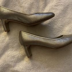 Vaneli Gold Leather High Heels Perforated Pumps Shoes Womens 7.5