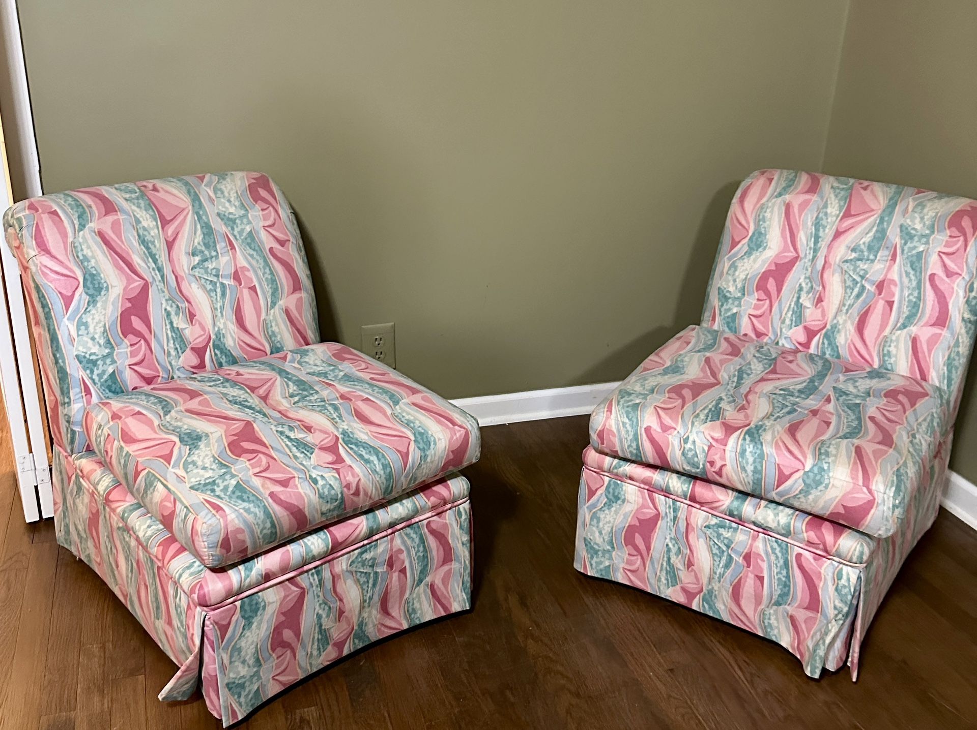 Slipper Chairs