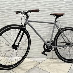 Single Speed “Fixie” Commuter Bike