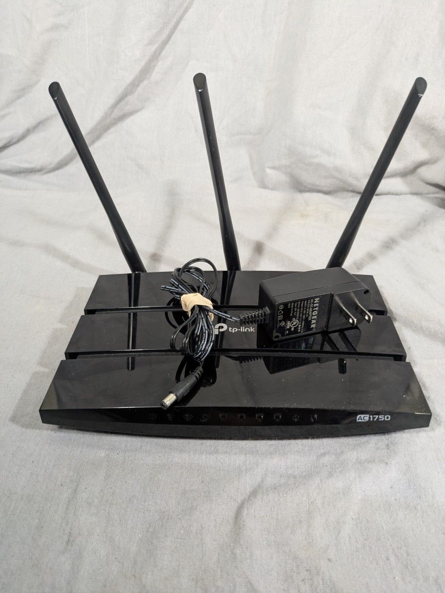 TP Link WiFi Router 