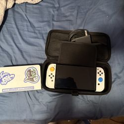 Nintendo Switch OLED has everything that came in the box 