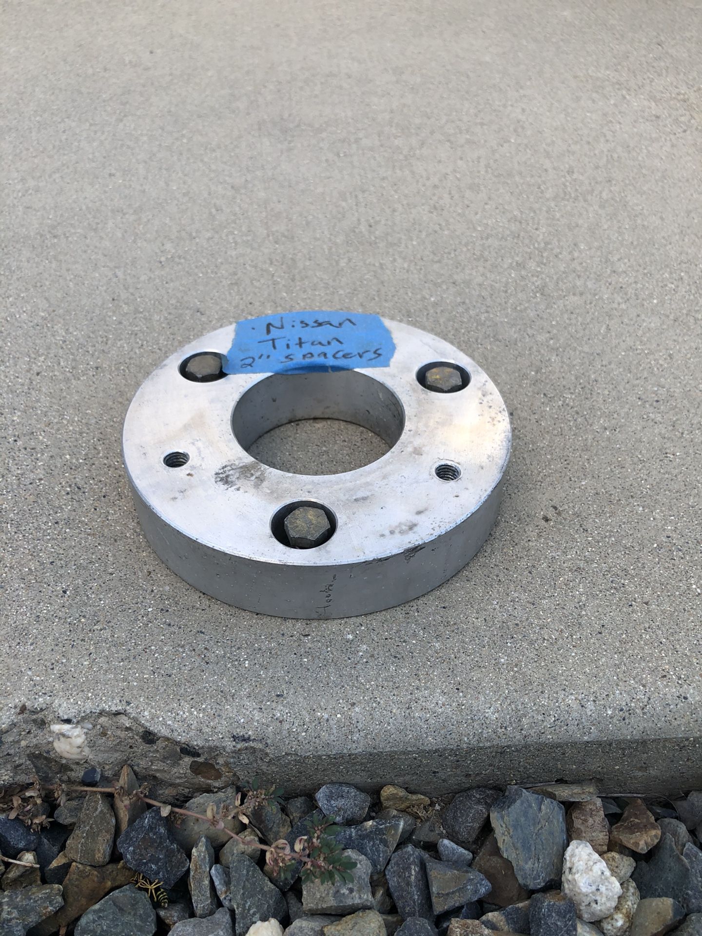 Nissan Titan 2 in leveling spacers