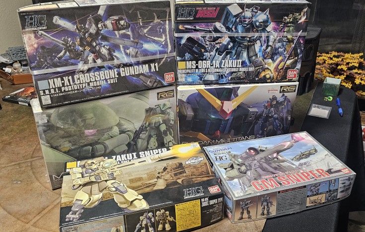6 Gundam Models 4 New / 2 Partially Assembled