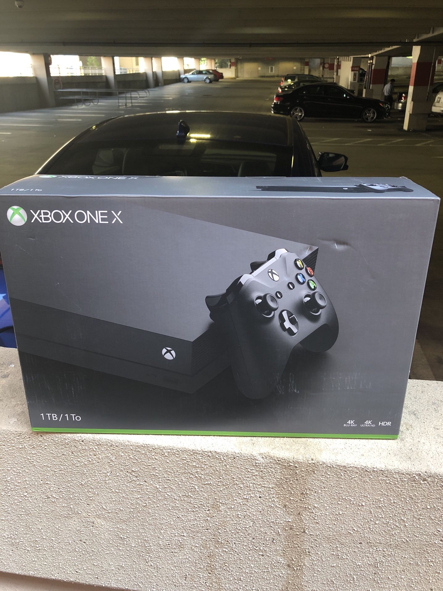 XBox One X 1 TB 4K HDR BNIB