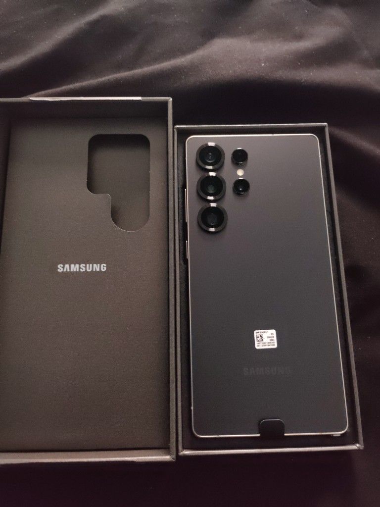 Unlocked Samsung S25 Ultra  256 GB