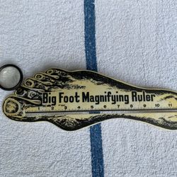 Big Foot Magnifying Ruler