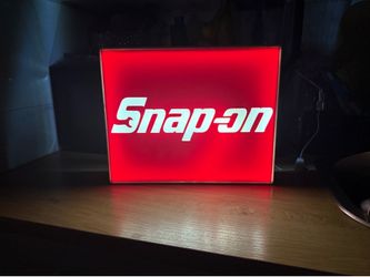 Red snap on Light