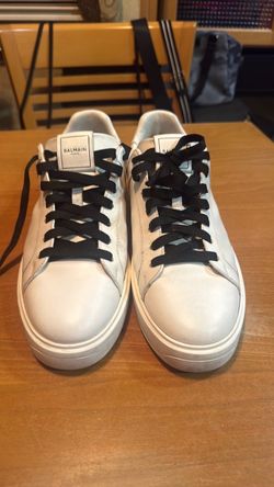 Balmain Paris Low-Top Sneakers