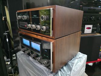 2 McIntoshs MC 2205 with Cabinet & C27 with Cabinet, both excellent condition perfect working amazing sound will test before you buy .

The McIntosh M