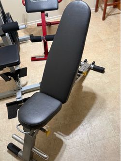 Hoist Fitness adjustable bench. Flat incline decline