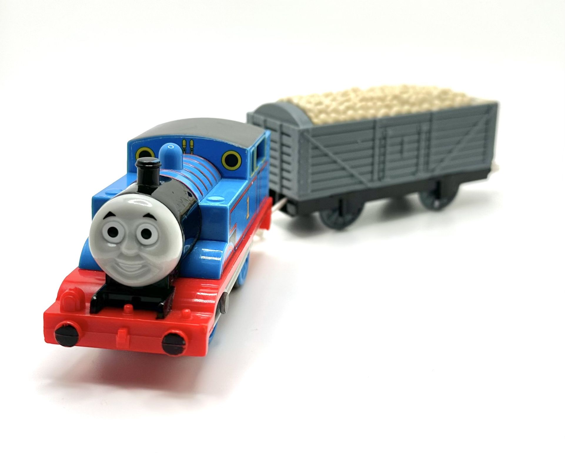 Thomas & Friends 2009 Motorized Thomas with Cargo Car