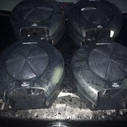 New Commercial Three Roll Toilet Paper Dispensers Allfor 50$