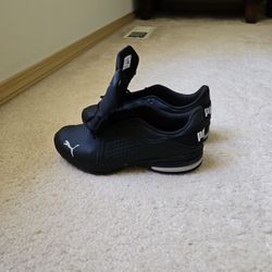 PUMA Men Size 8 Shoes