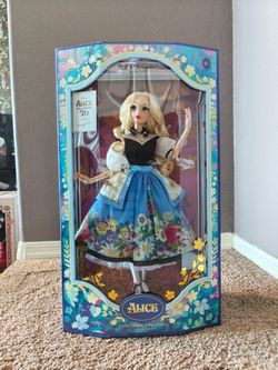 Alice in Wonderland Disney Limited Edition Doll