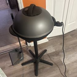 20$ Moving Sale Grill Is 4 Month old 