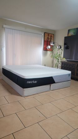 VERY NICE LIKE NEW CALIFORNIA KING SIZE NECTAR MATTRESS AND BOXSPRINGS FOR SALE ! IN EXCELLENT CONDITION, FREE DELIVERY