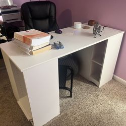 Office Desk And Chair 