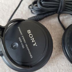 Sony MDR- V150 Stereo Headphones