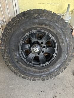 XD Series Toyo R/T Open Country 37X12.50 R17 LT