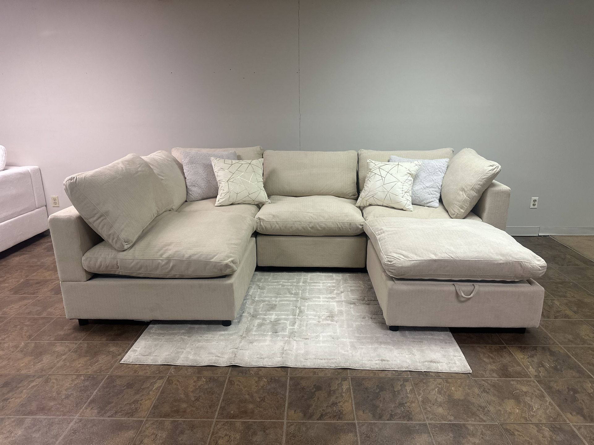 BRAND NEW | Modular Cloud Couch Beige Sectional Sofa Speakers & Storage Ottoman *FREE DELIVERY!*