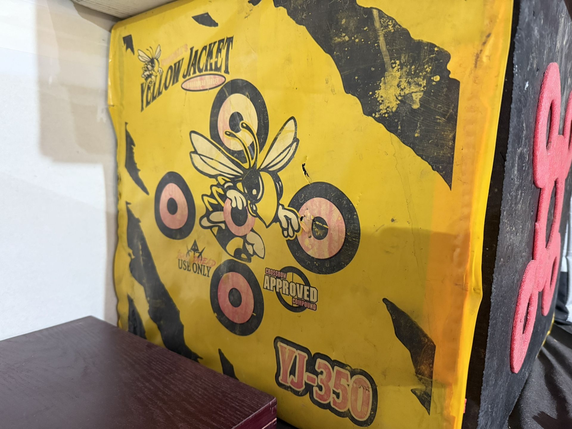 Yellowjacket Broad Head Bow Target