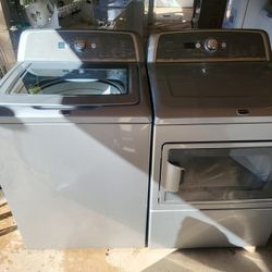 Washer And Dryer Electric Maytag Bravos Whit Warranty $525 Have More Sets Available 