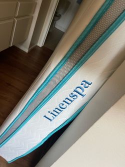 Queen bed mattress