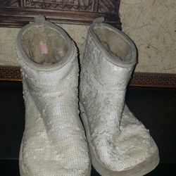 Victoria secret ankle snow boots