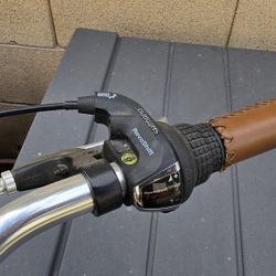 Woman's Beach Cruiser 