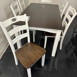Woodanville Brown/White 7 Piece Dining Table and 6 Chairs Set 