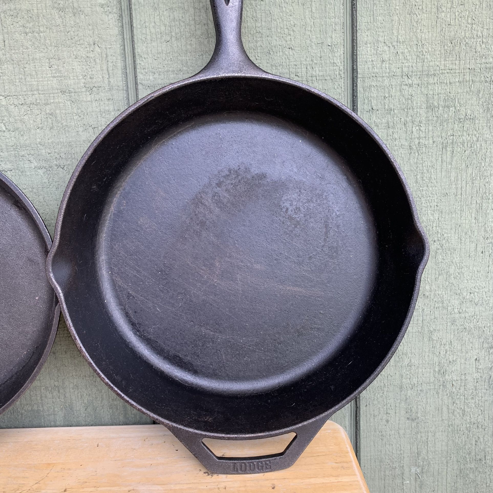 VINTAGE LODGE 10 SK CAST IRON 12" And 10” SKILLET MADE IN USA for Sale in West Covina, CA OfferUp