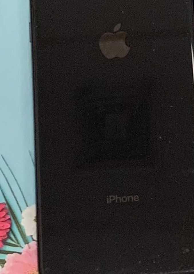 IPhone 8plus(64gb)unlocked,excellent Condition With Warranty