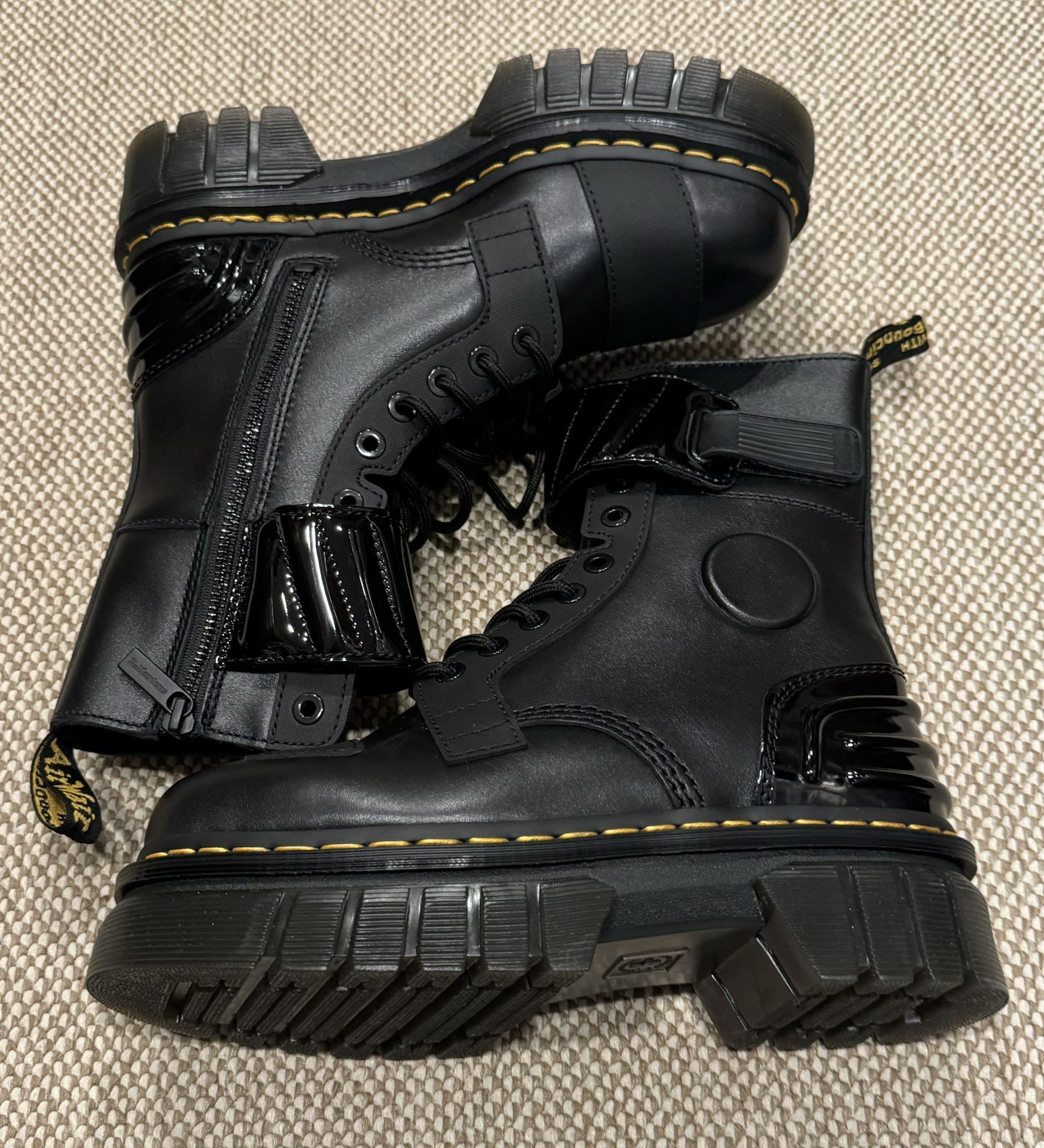 Dr martens caspian alternative deals