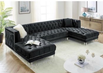 Black sectional Velvet. Same day delivery 🚚