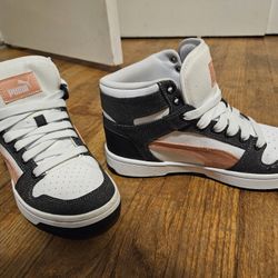 PUMAS size 7.5