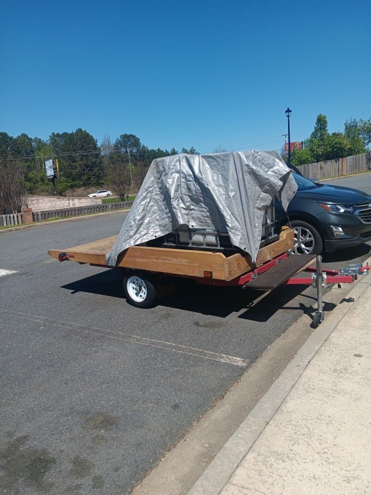 "HAULMASTER" Folding Utility Trailer w/Title