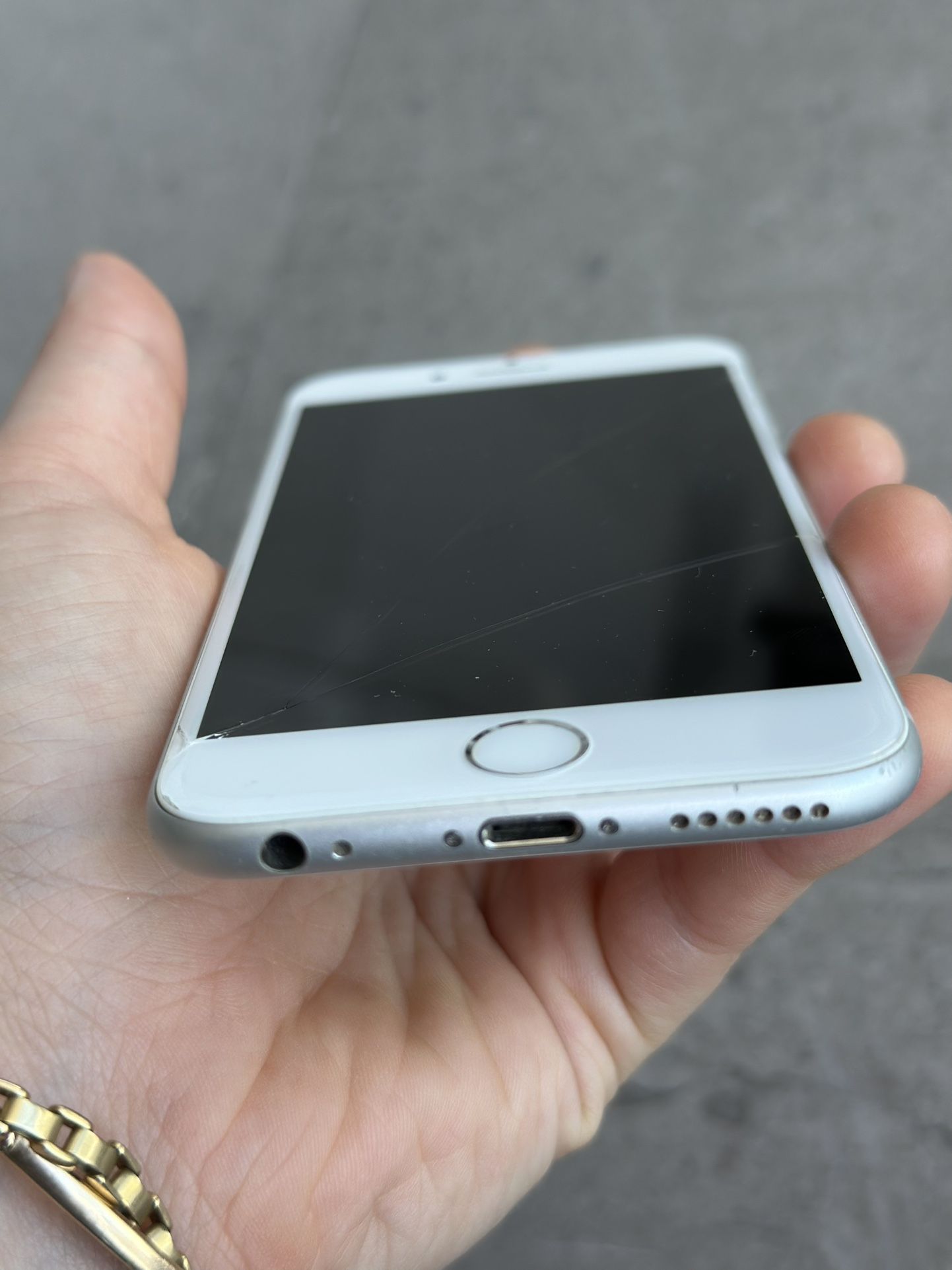 iPhone 8 Plus + iPhone 6