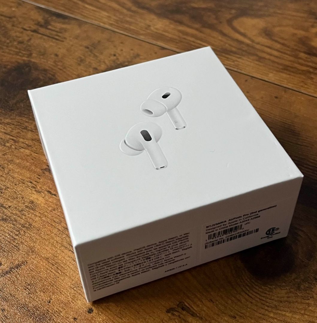 Apple AirPods Pro ( 2nd Generation ) With MagSafe Wireless Charging Case.