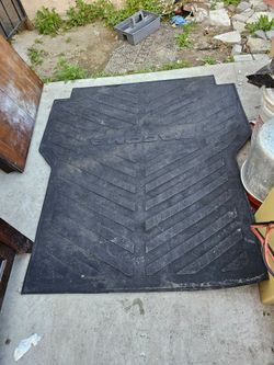 Bed mat for truck