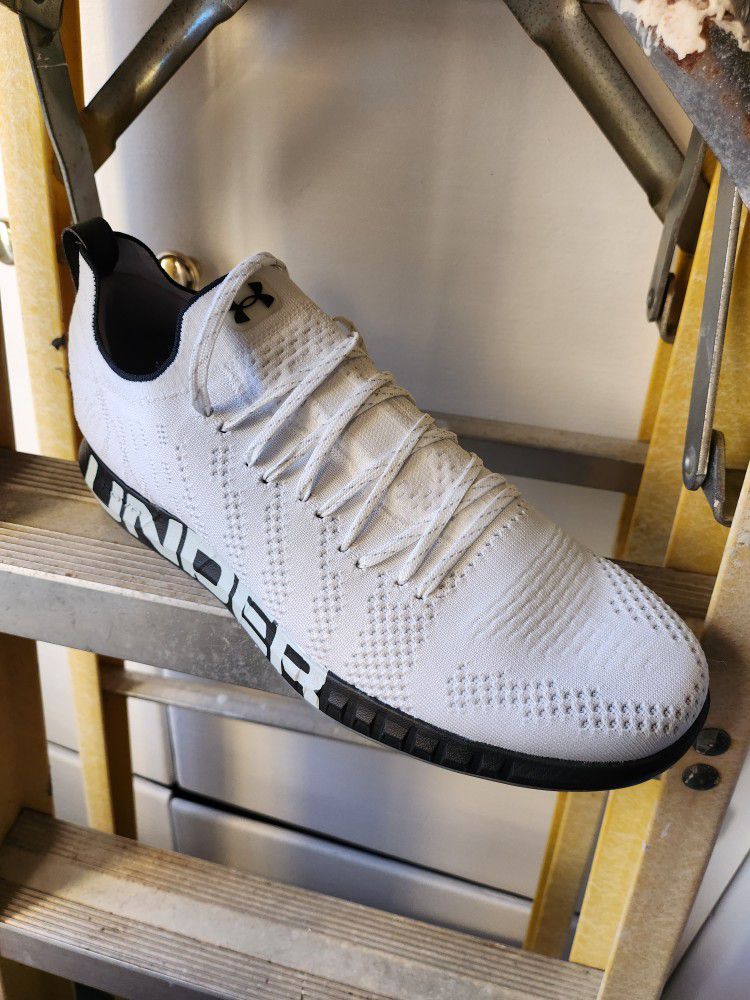 Bezwaar vervolgens binding Brand New Under Armour Golf Shoes -size 10.5 for Sale in Novato, CA -  OfferUp