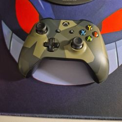 Green Camo Xbox One Controller