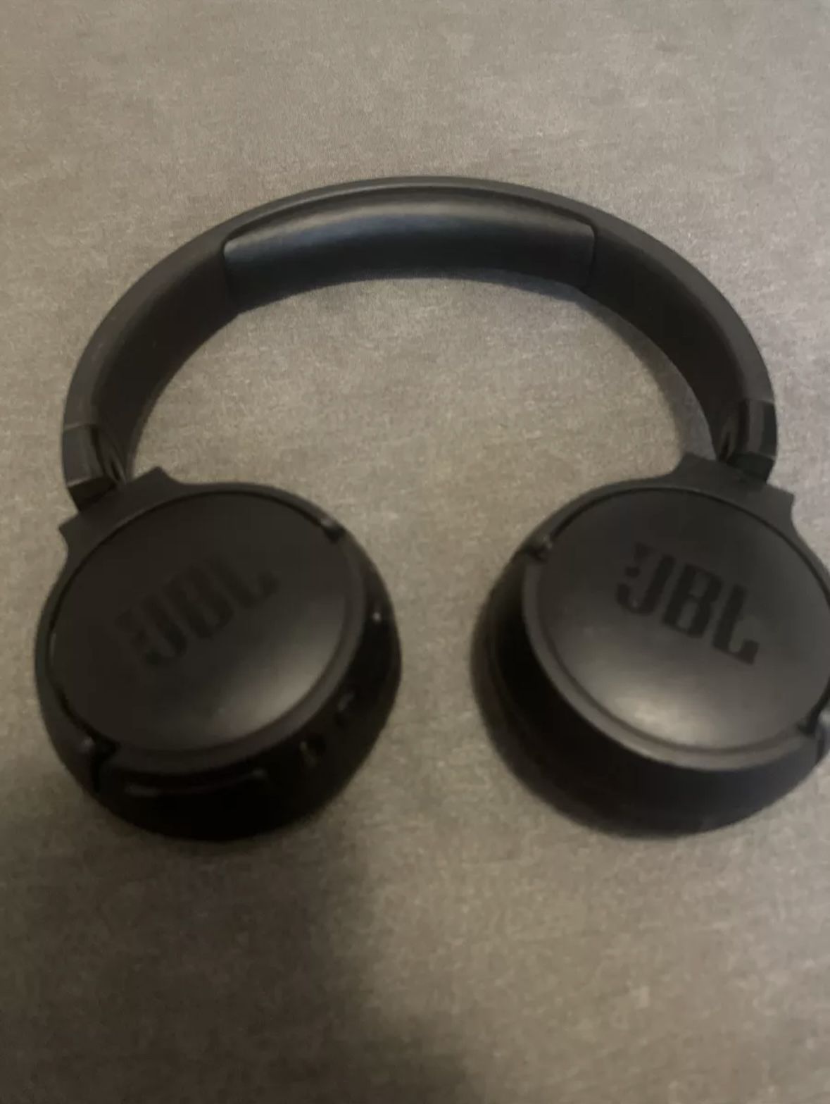 Jbl Live 660NC noise cancelling headphones