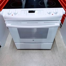 SALE! White slide in stove GE / estufa