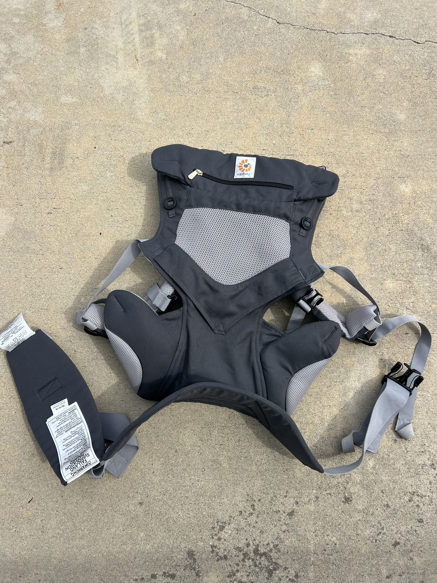 Ergo baby carrier