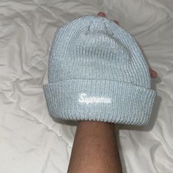 SUPREME KNIT BEANIE