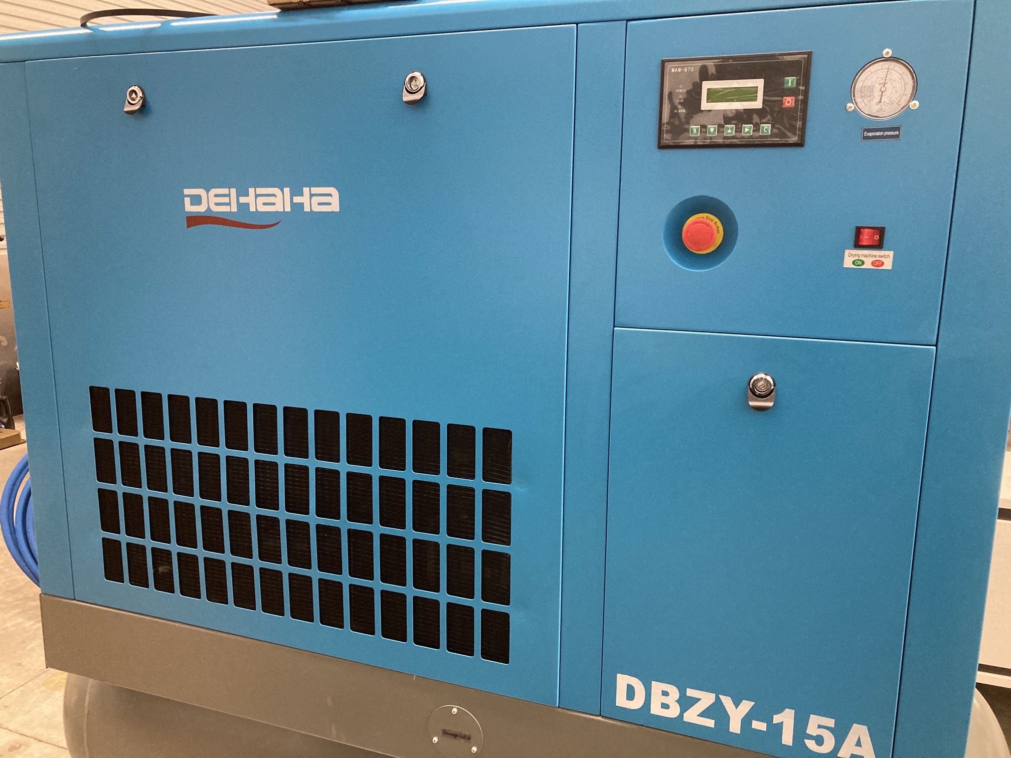 11KW Single phase high pressure 230 PSI, compressor, w. Dryer and 5 filters
