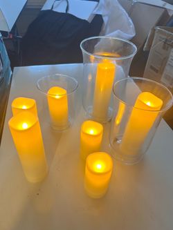 Battery candles set and 3 glass vases   (battery included)