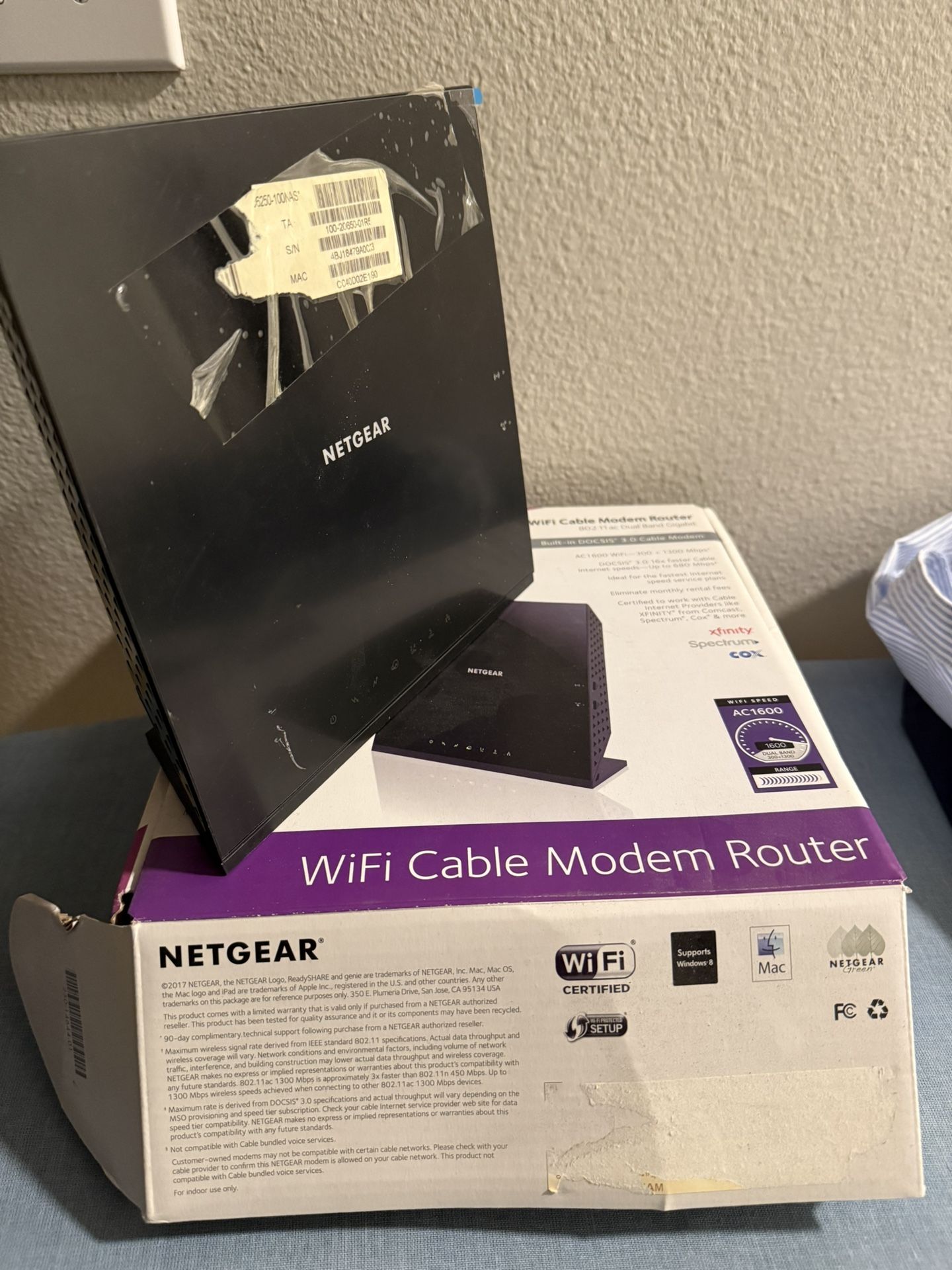NETGEAR AC1600 WiFi Cable Modem Router 802.11ac Dual Band Gigabit - in box