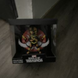 marvel collectible figure